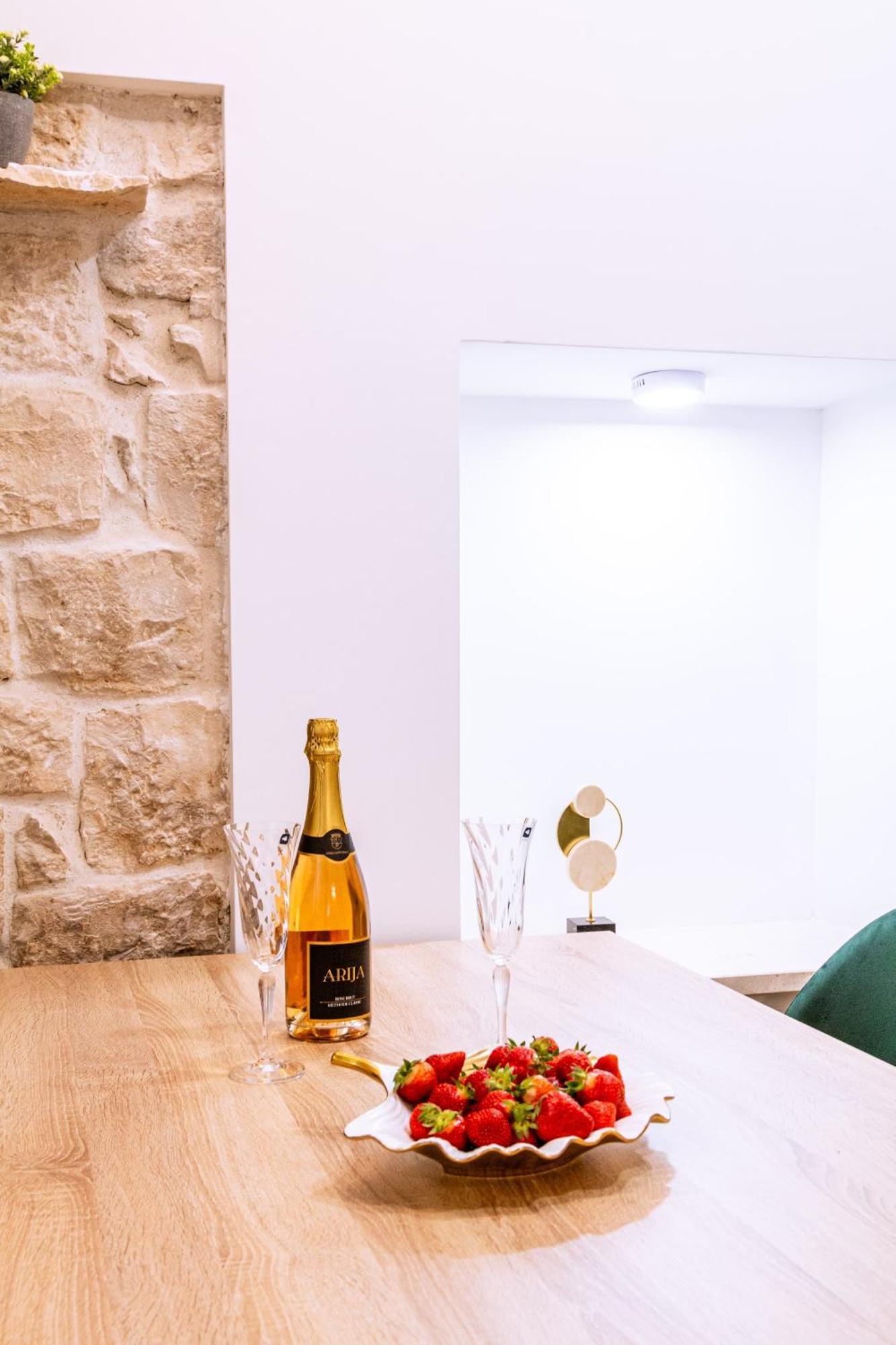 Luxury 2 Bedroom-2 Bathroom Apartment & Studio App With Rooftop Terrace Split Quarto foto